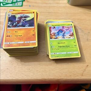 Lose Pokemon cards